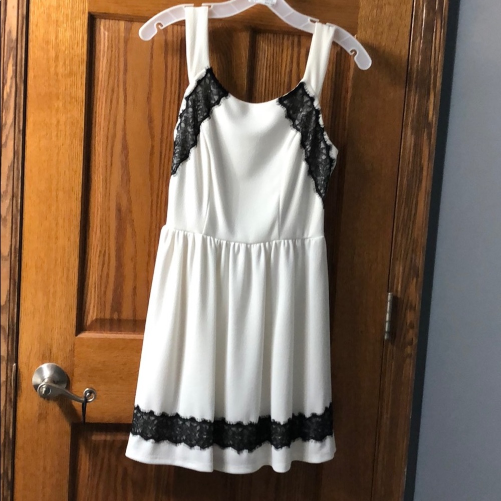 Trixxi juniors off white colored dress